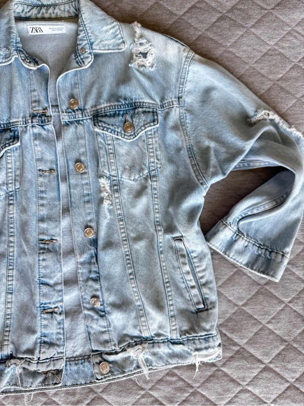ZARA Light Wash Distressed Denim Jacket in Pale Blue